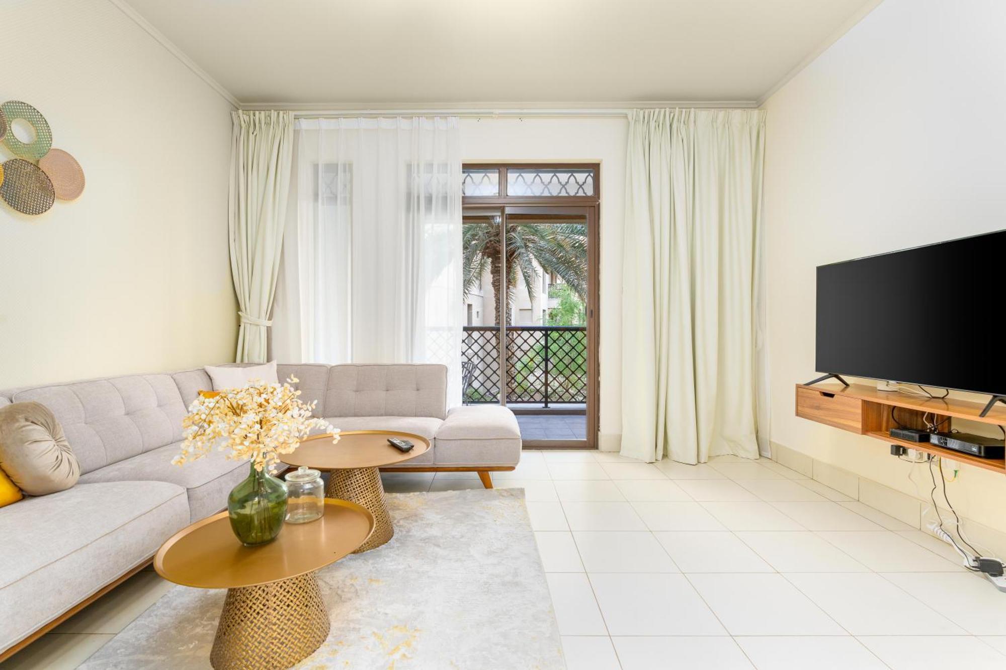 Apartment Burjside Rehan Retreat-1br Near Mall