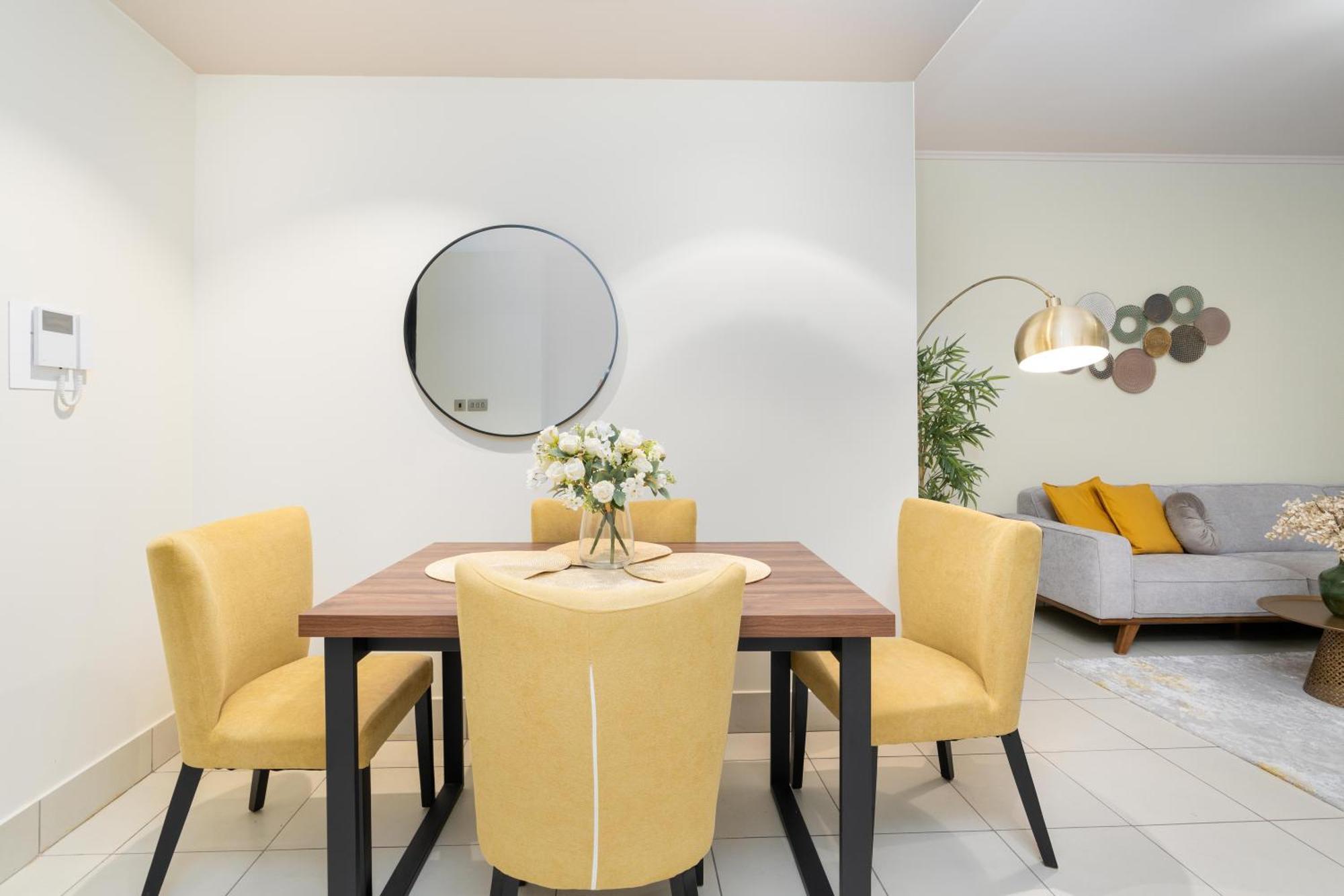 Burjside Rehan Retreat-1br Near Mall Apartment Dubai