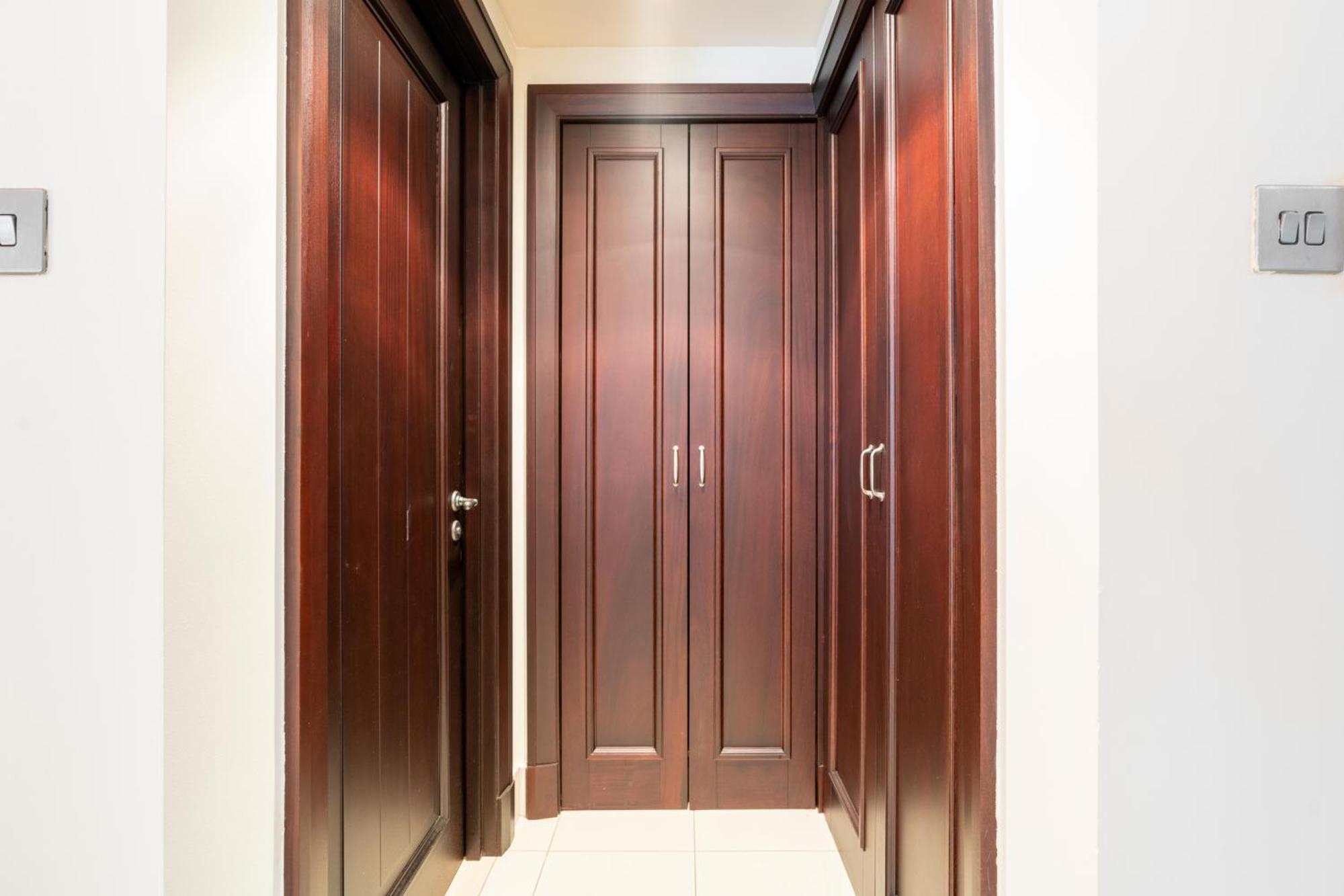 Apartment Burjside Rehan Retreat-1br Near Mall *