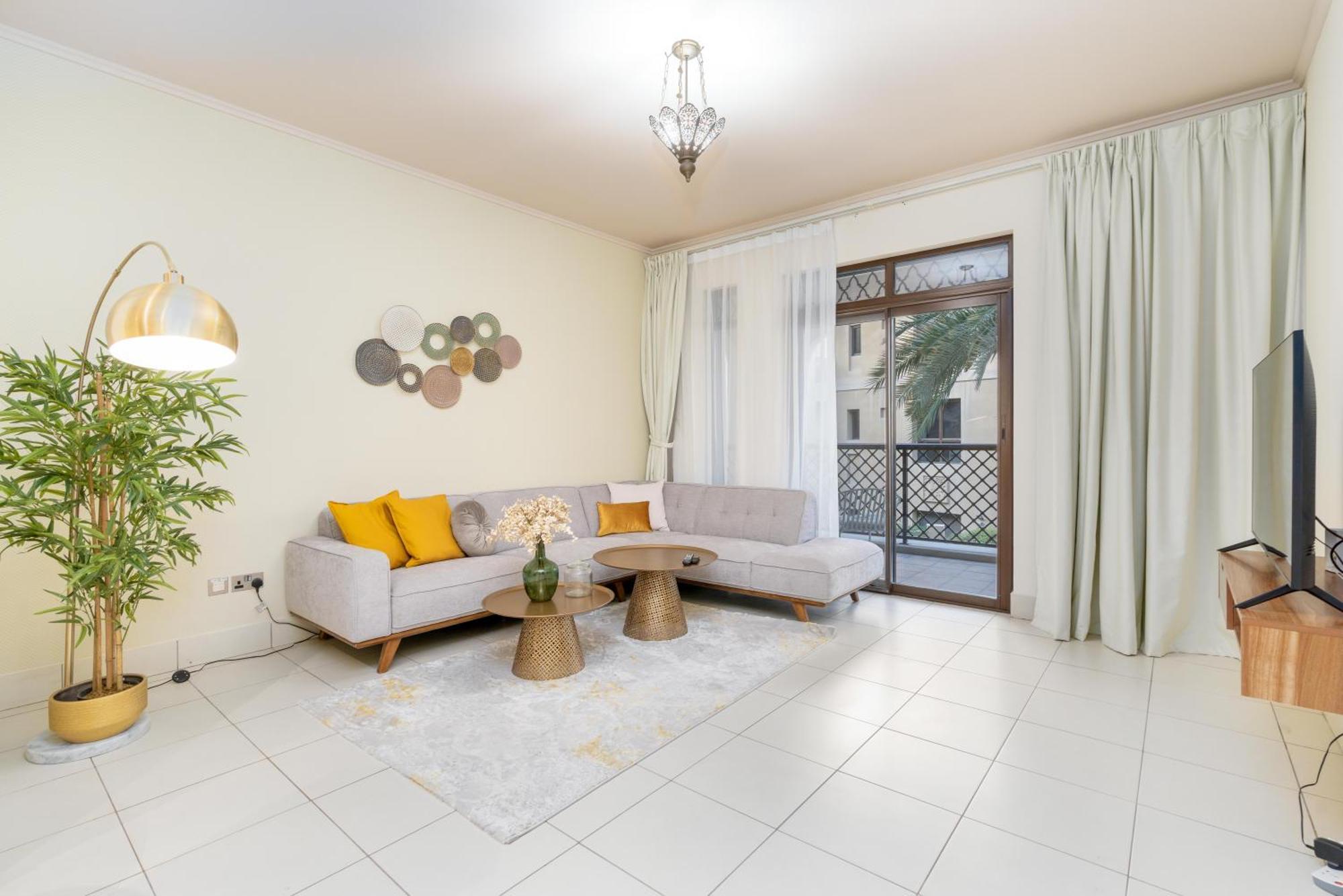 Burjside Rehan Retreat-1br Near Mall Apartment *