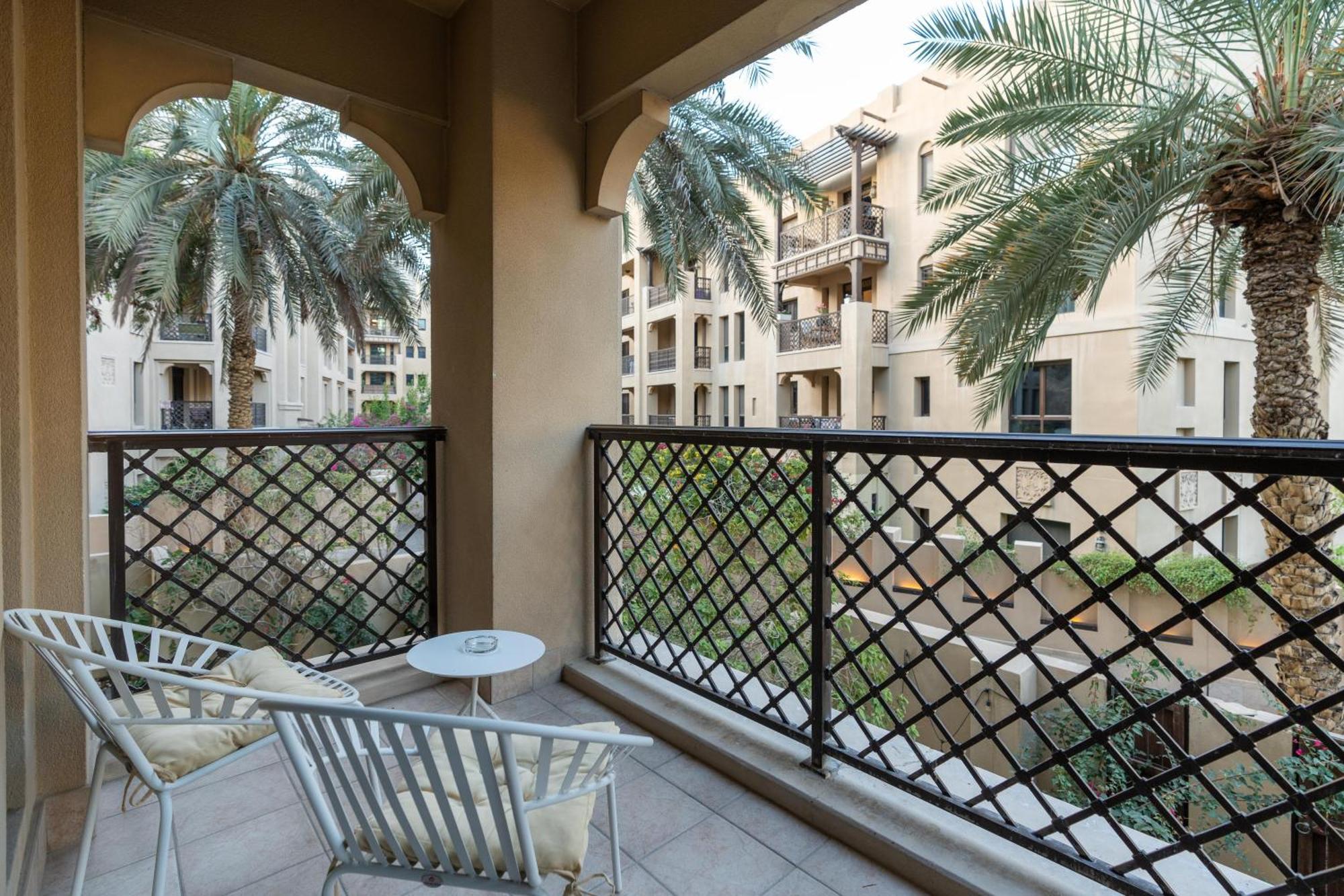 Apartment Burjside Rehan Retreat-1br Near Mall Dubai