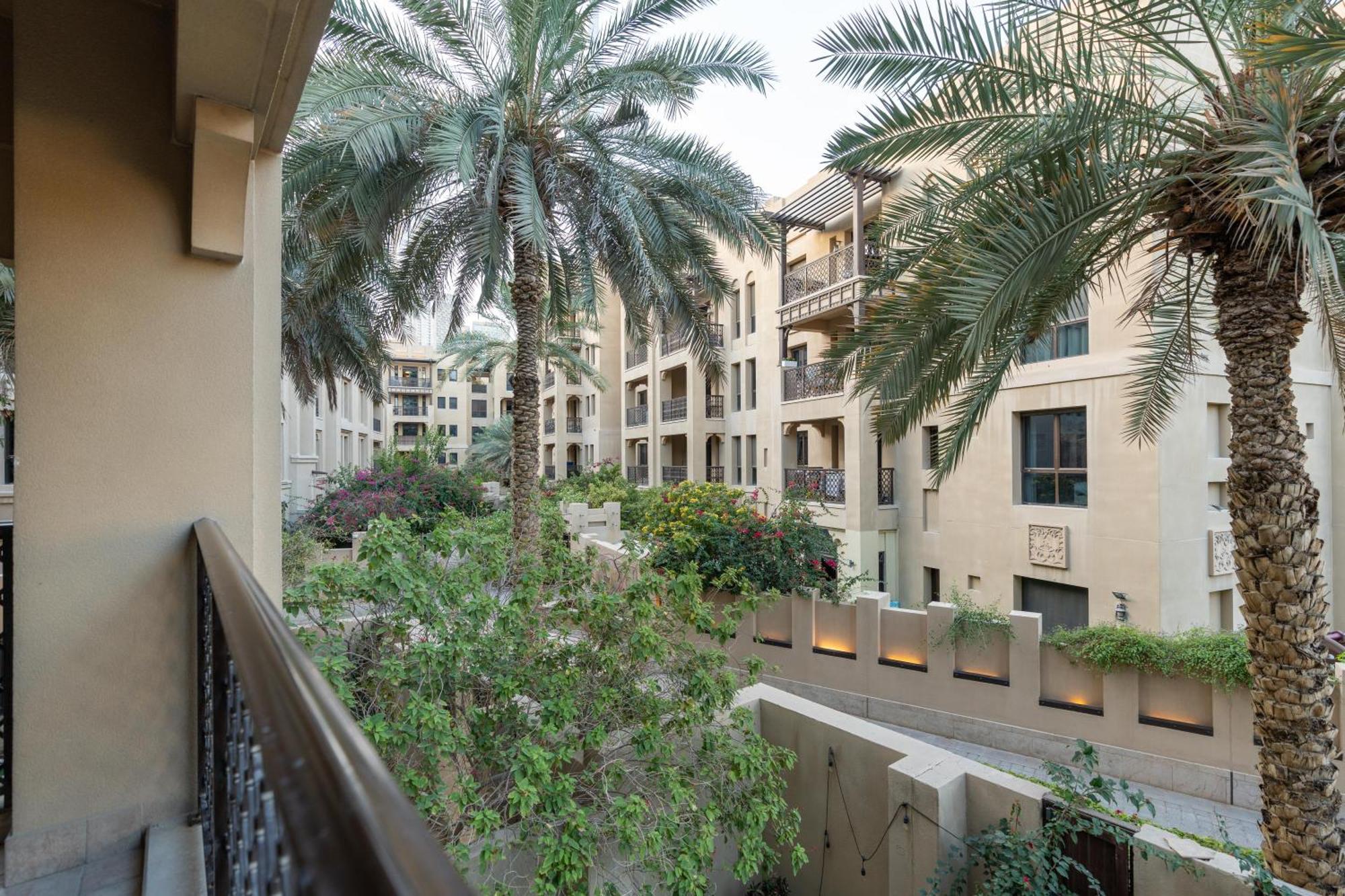Apartment Burjside Rehan Retreat-1br Near Mall